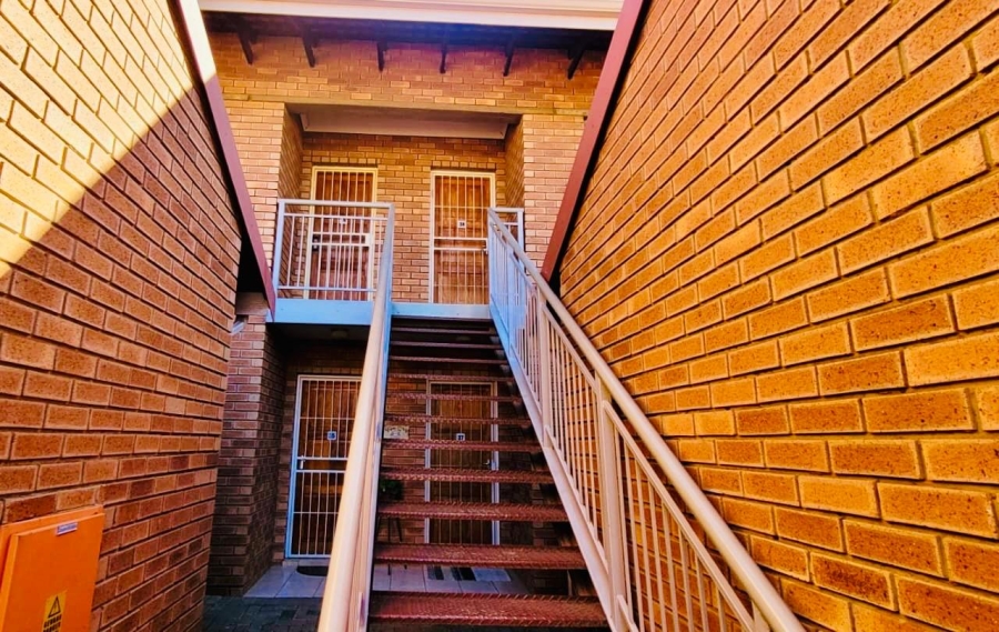 2 Bedroom Property for Sale in Pellissier Free State